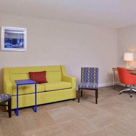 Hampton Inn Greensboro East / Mcleansville Exterior foto